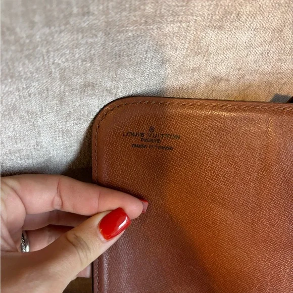 Authentic Louis Vuitton cartouchiere GM monogram crossbody - Picture 9 of 12